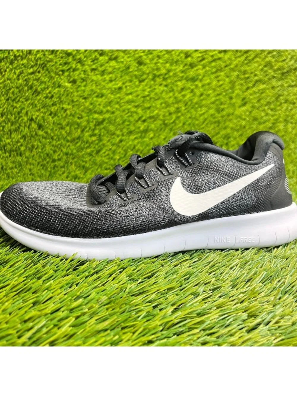 Nike Free RN 2017 Womens Size 6 Black White Athletic Running Shoes Sneakers